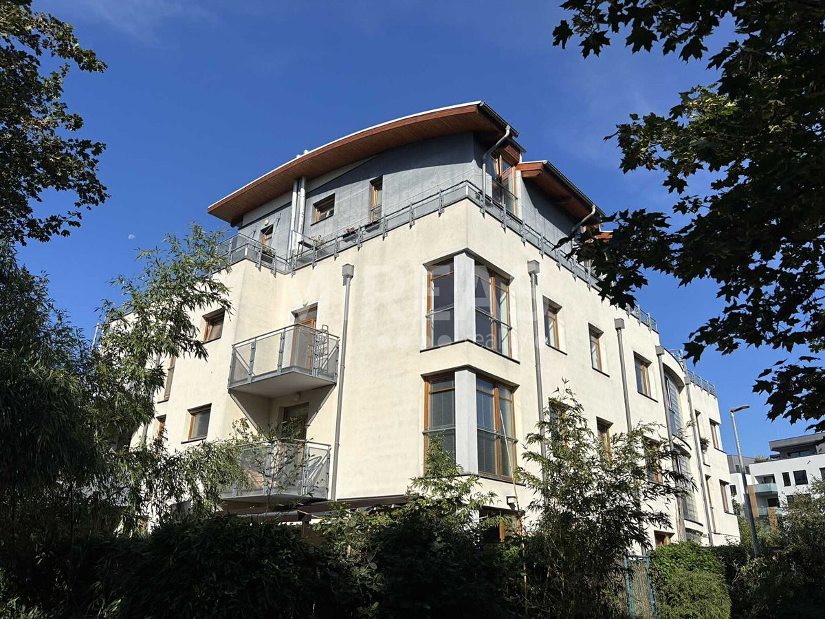 Pronájem bytu 3+kk 67 m²